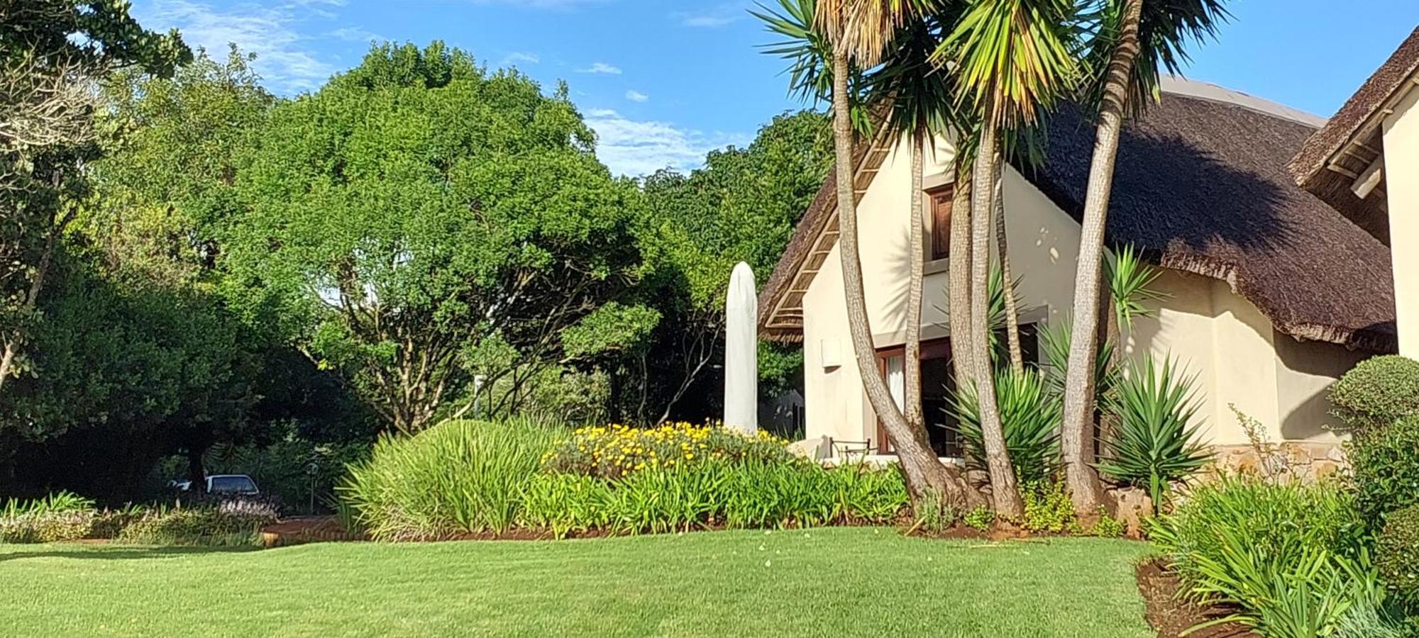 Paradise Cove Victoria Bay Exterior photo