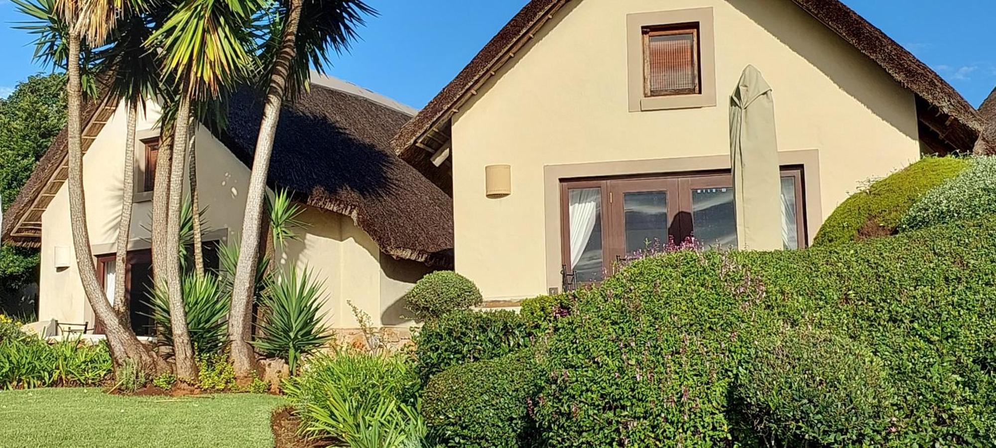 Paradise Cove Victoria Bay Exterior photo