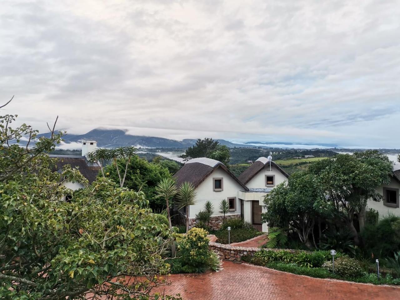 Paradise Cove Victoria Bay Exterior photo